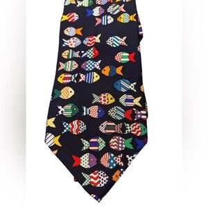 Alynn Neckwear Men's Silk Tie Tropical Fish & Net Novelty Print